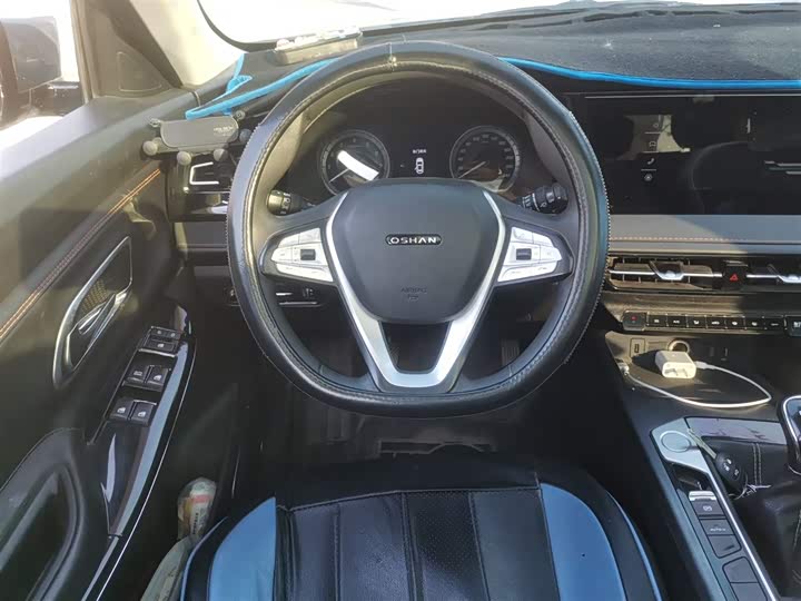 Changan Oshan X7 Plus 2022 2022款 1.5T 手动尊享型