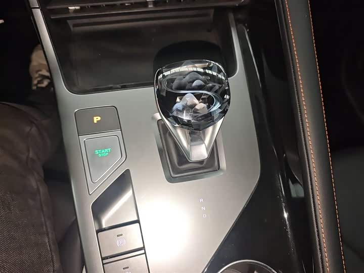 Roewe RX5 Hybrid 2023 2023款 eRX5 超混舒享版