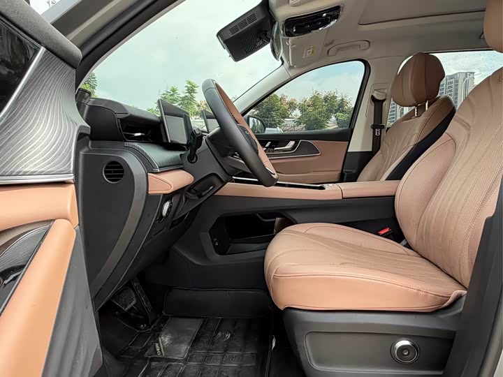 Chery Tiggo 8L 2024 2024款 2.0T 两驱尊贵版 5座