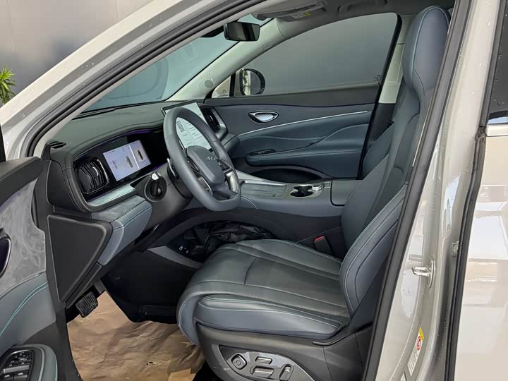 BYD Sea Lion 07 DM-i Hybrid 2025 2025款 150 领航+版