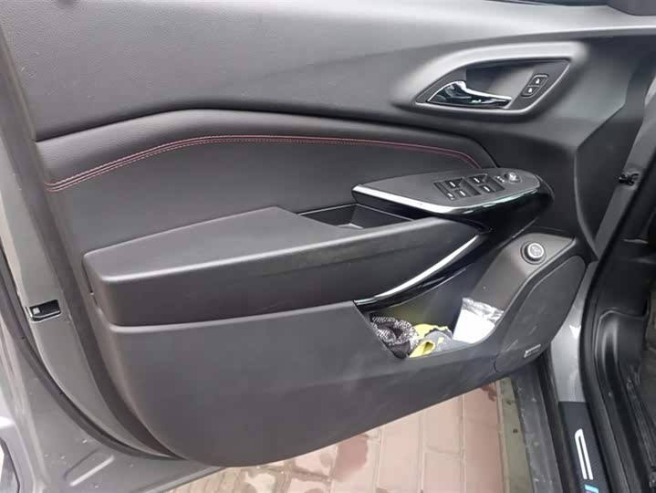 Chevrolet Seeker 2022 2022款 1.5T CVT RS蜂潮版