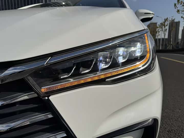 BYD Song Max 2021 2021款 升级版 1.5T 自动豪华型 7座