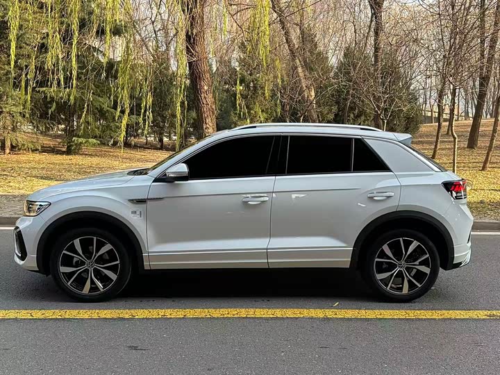 Volkswagen T-Roc 2025 2025款 改款 300TSI DSG两驱辰光版