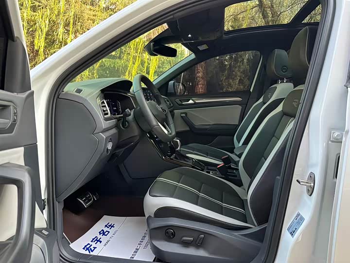 Volkswagen T-Roc 2025 2025款 改款 300TSI DSG两驱辰光版