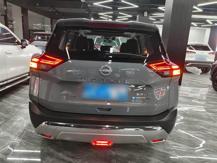 Nissan X-Trail 2023 2023款 e-POWER 超混双电机四驱豪华版