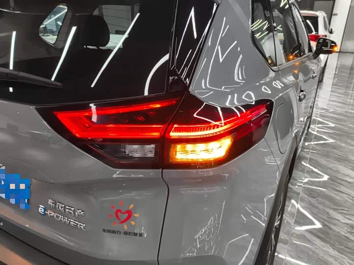 Nissan X-Trail 2023 2023款 e-POWER 超混双电机四驱豪华版