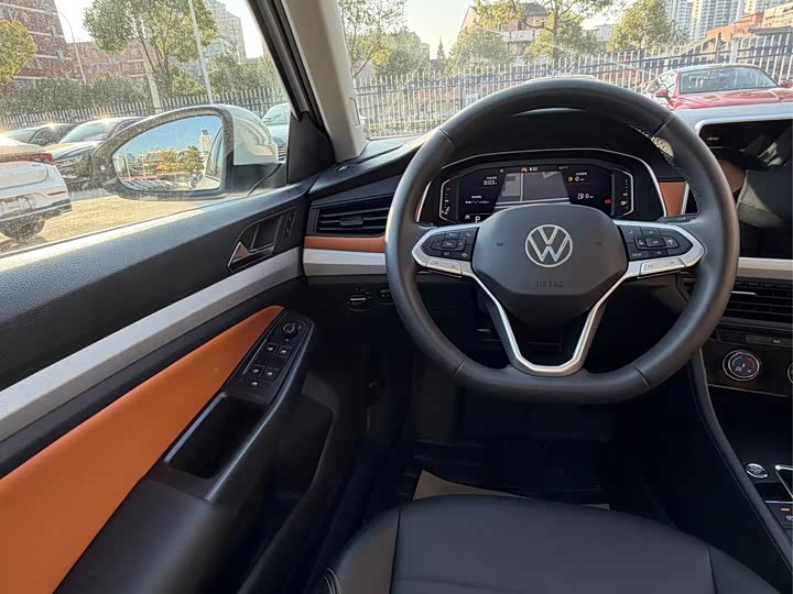 Volkswagen Bora 2025 2025款 200TSI DSG悦行导航版