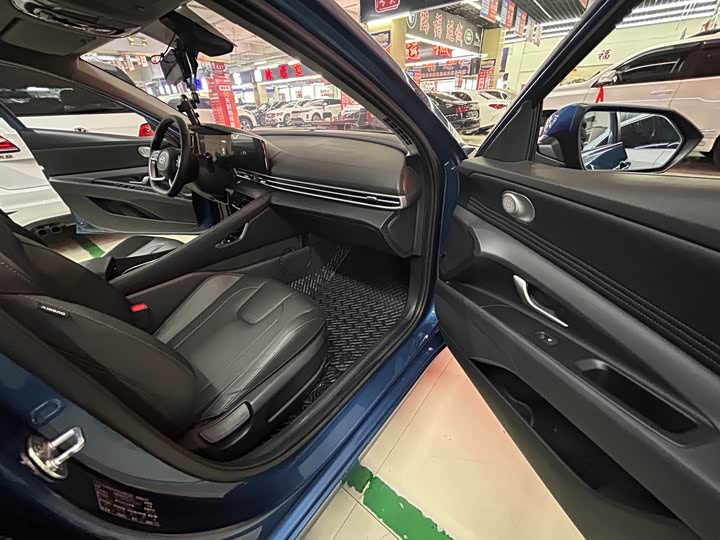 Hyundai Elantra N line 2023 2023款 1.5L CVT LUX尊贵版
