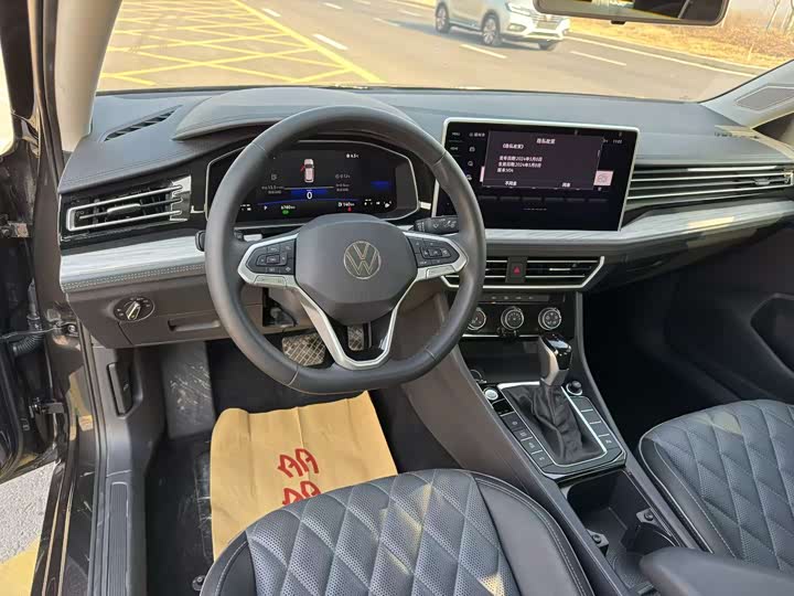 Volkswagen Sagitar L 2025 2025款 300TSI DSG卓越版