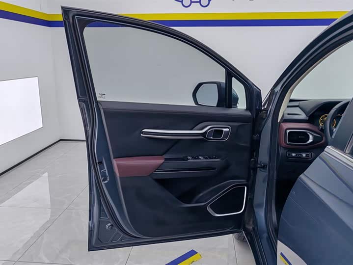 Geely Okavango 2022 2022款 1.8TD DCT旗舰型 7座