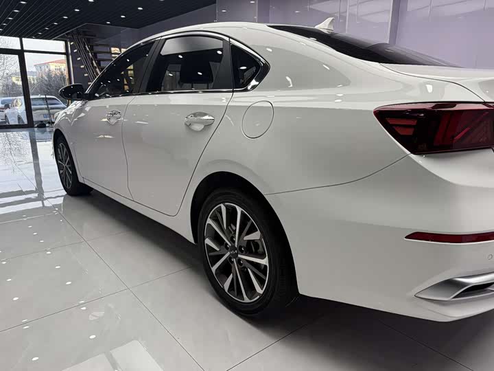 Kia K3 2021 2021款 1.5L CVT时尚版