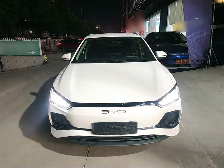 2024 BYD E2