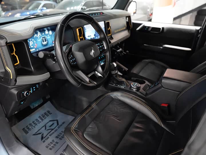 Ford Bronco 2024 2024款 2.3T 荒地
