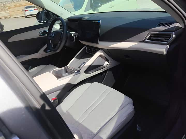 BYD Yuan Up 2025 2025款 智驾版 401KM 活力版