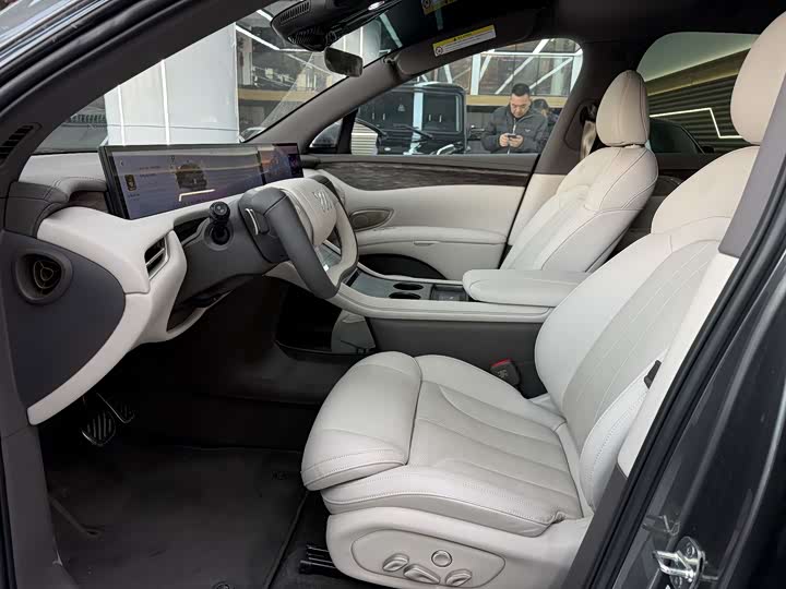 IM motors LS7 2025 2025款 焕新版 Ultra