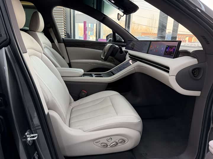 IM motors LS7 2025 2025款 焕新版 Ultra