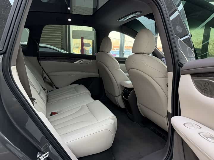 IM motors LS7 2025 2025款 焕新版 Ultra