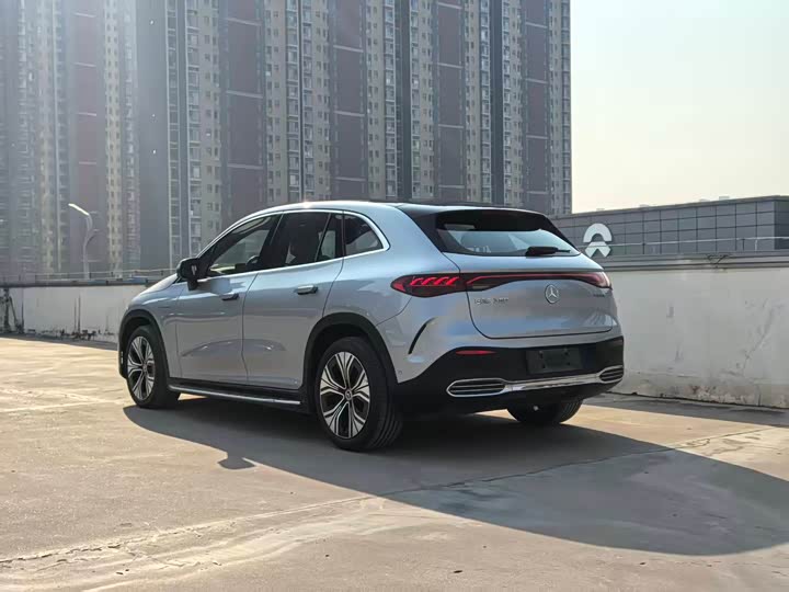 Mercedes-Benz EQE SUV 2023 2023款 350 4MATIC 豪华版