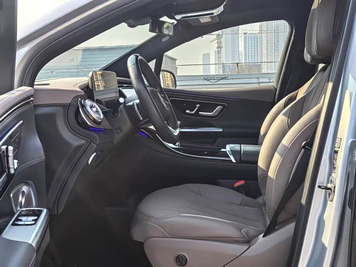 Mercedes-Benz EQE SUV 2023 2023款 350 4MATIC 豪华版