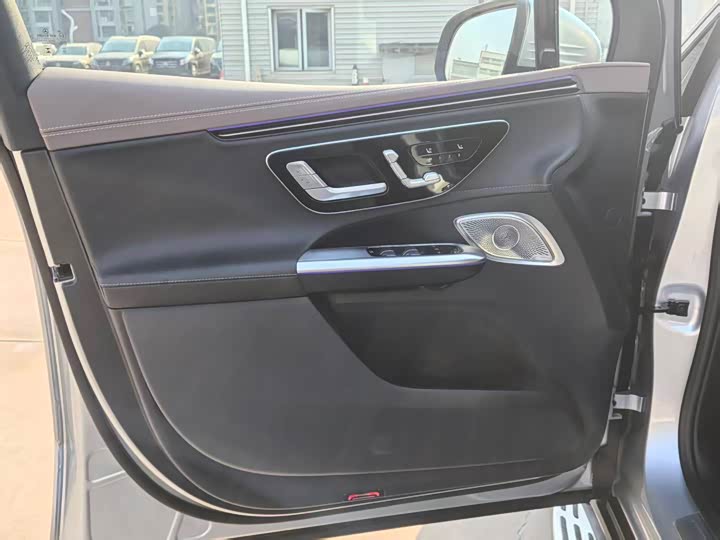 Mercedes-Benz EQE SUV 2023 2023款 350 4MATIC 豪华版