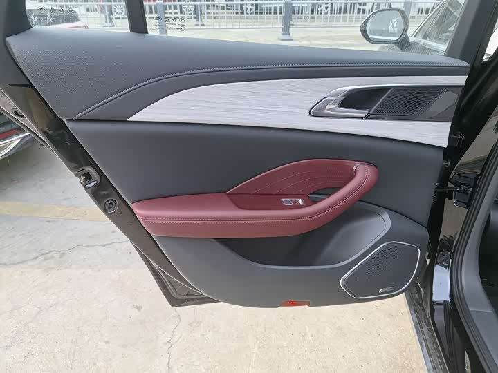 Hongqi H5 2025 2025款 1.5T DCT旗韵版