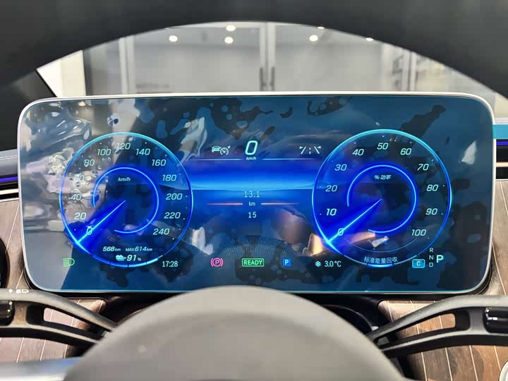 Mercedes-Benz EQE 2025 2025款 500 4MATIC 先锋版