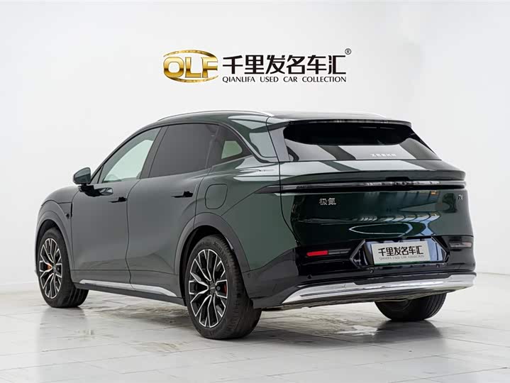Zeekr 7X 2025 2025款 100kWh 长续航后驱智驾版