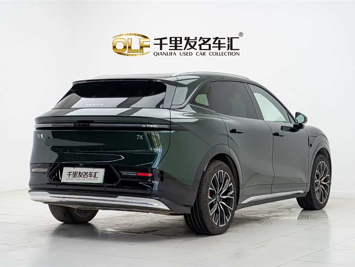 Zeekr 7X 2025 2025款 100kWh 长续航后驱智驾版