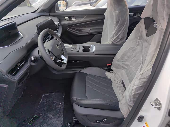 Changan CS55 Plus 2025 2025款 第三代 蓝鲸 1.5T 500Bar尊贵型