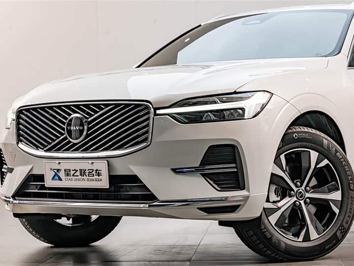 Volvo XC60 2026 2026款 B5 四驱智逸豪华版