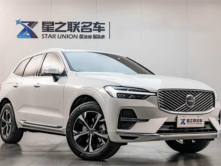 Volvo XC60 2026 2026款 B5 四驱智逸豪华版
