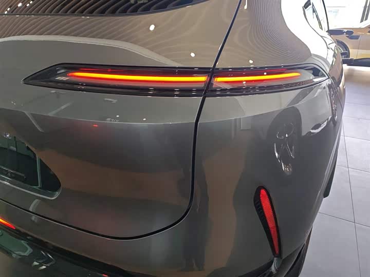 Avatr 07 2024 2024款 Ultra增程版四驱