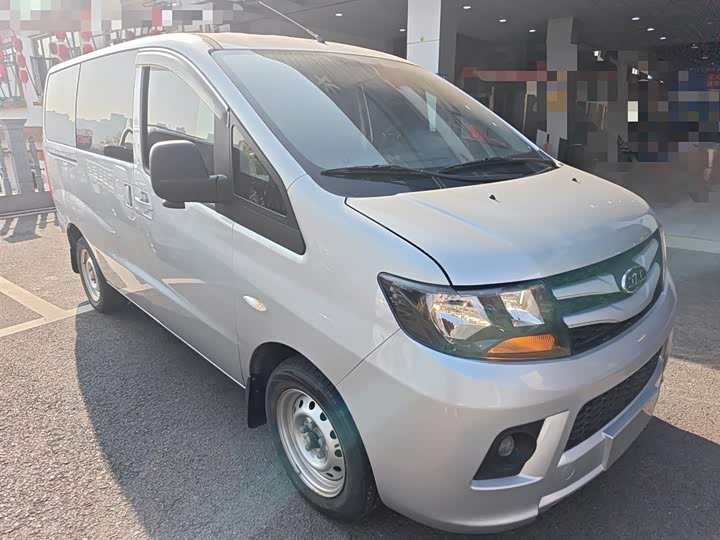 JAC Refine M3 2023 2023款 1.8L 5座经典版