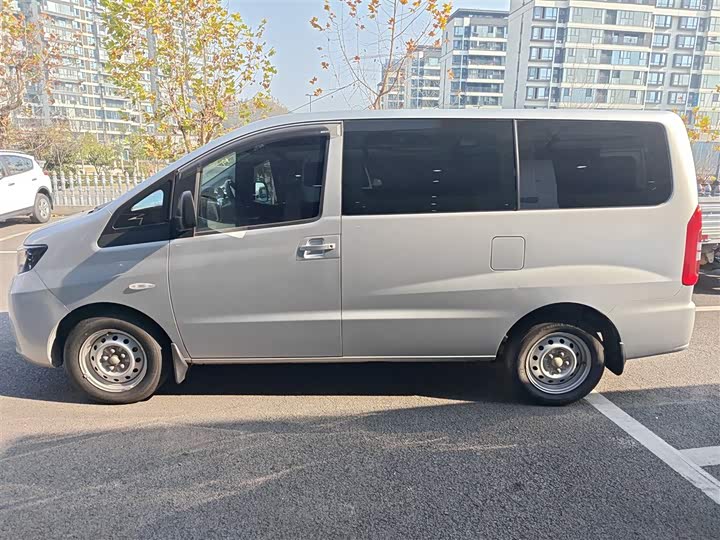 JAC Refine M3 2023 2023款 1.8L 5座经典版