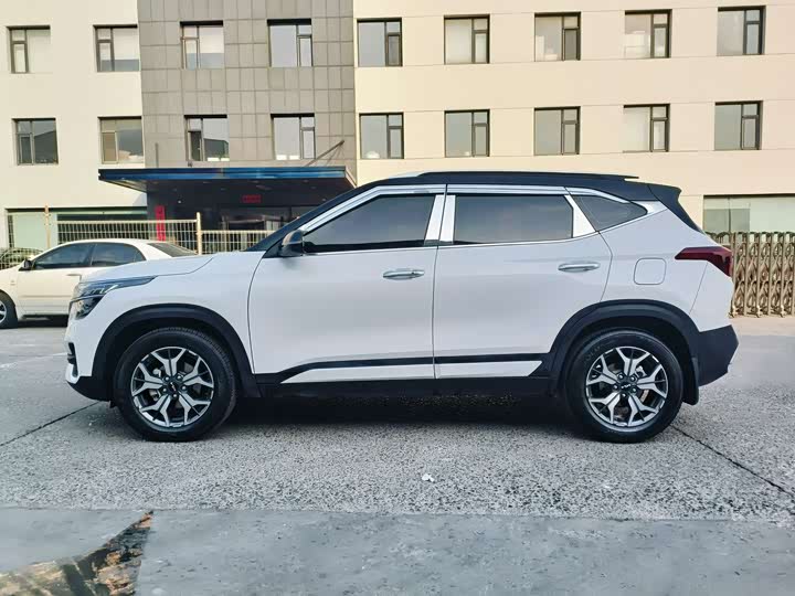 2021 Kia KX3