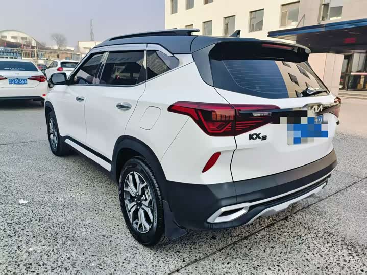 2021 Kia KX3