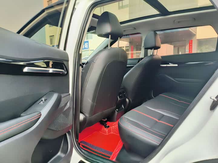 Kia KX3 2021 2021款 1.5L CVT潮流版