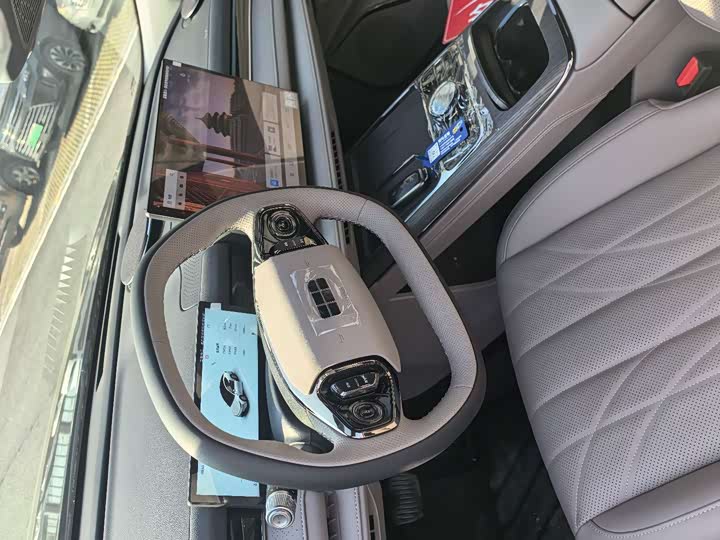 Geely Galaxy Starshine 8 EM-i 2025 2025款 130km EM-i 尊享版