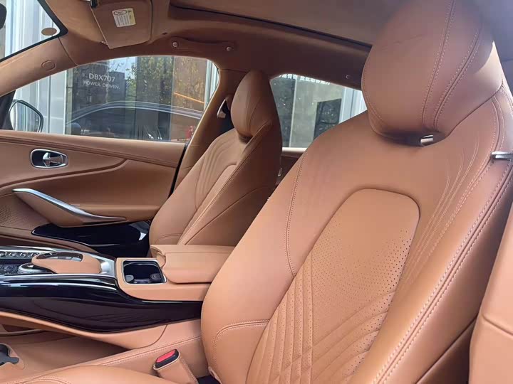 Aston Martin DBX 2024 2024款 4.0T V8