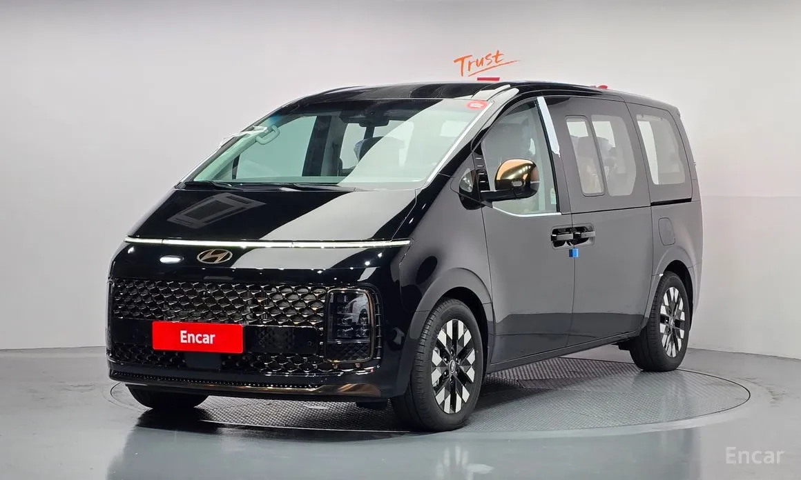 Hyundai Staria 2021 4WD Lounge 9-Seater