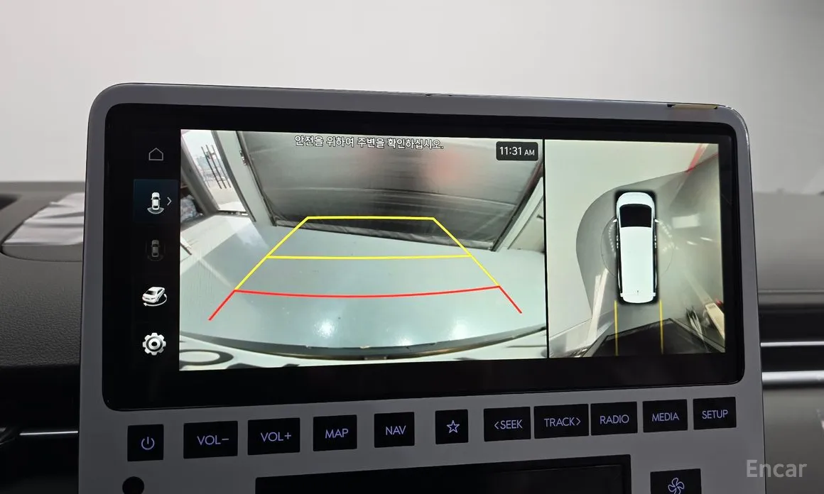 Hyundai Staria 2021 4WD Lounge 9-Seater