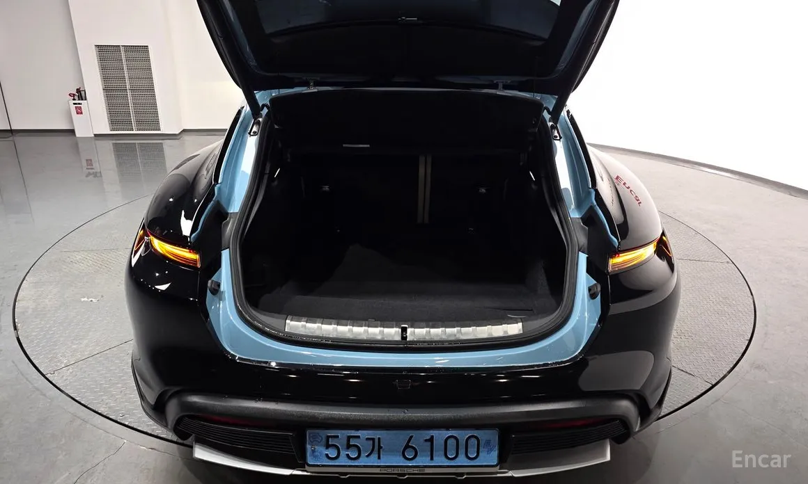 Porsche Taycan 2020 4S Cross Turismo