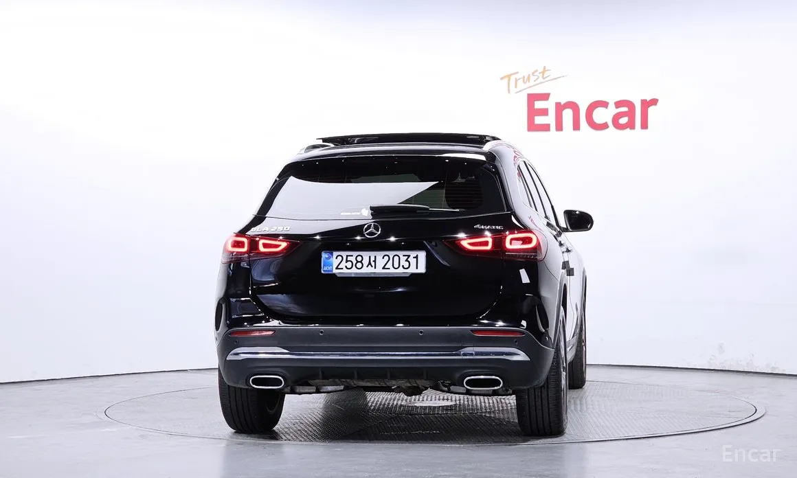 2020 Mercedes-Benz GLA-Class