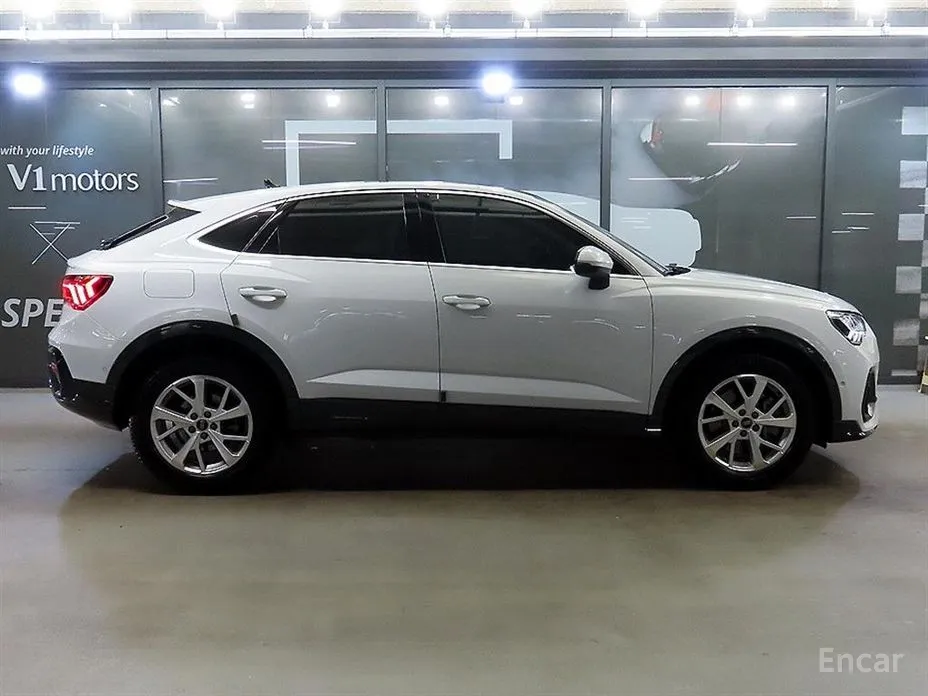 Audi Q3 2018 40 TFSI Quatrro Sport Back