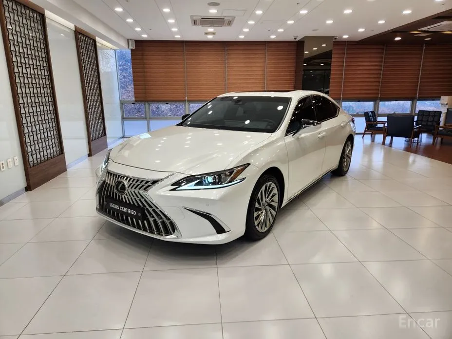 Lexus ES 2018 Luxury Plus