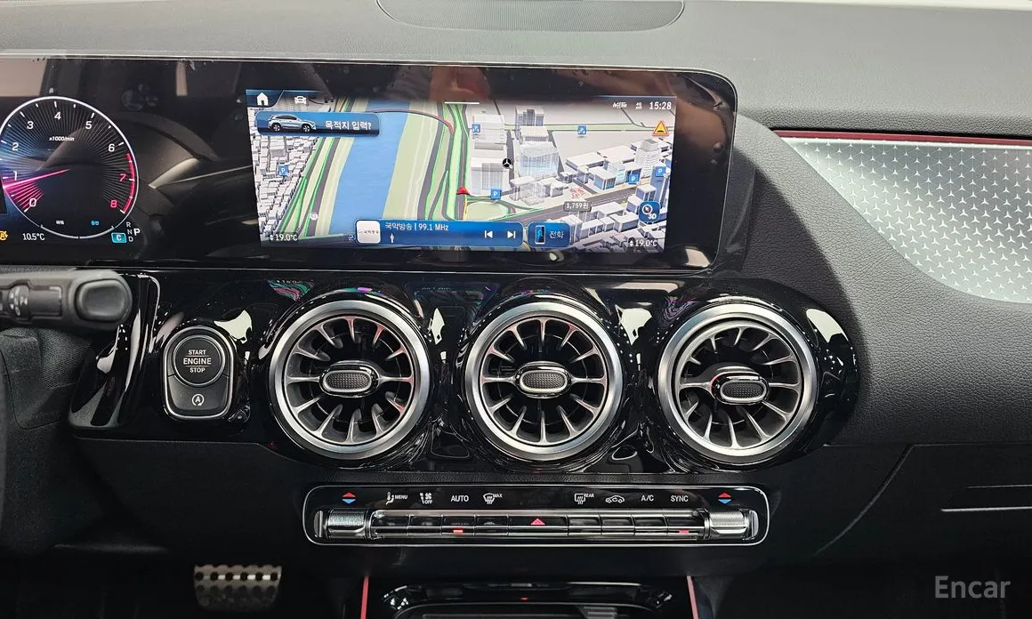 Mercedes-Benz GLA-Class 2020 GLA250 4MATIC