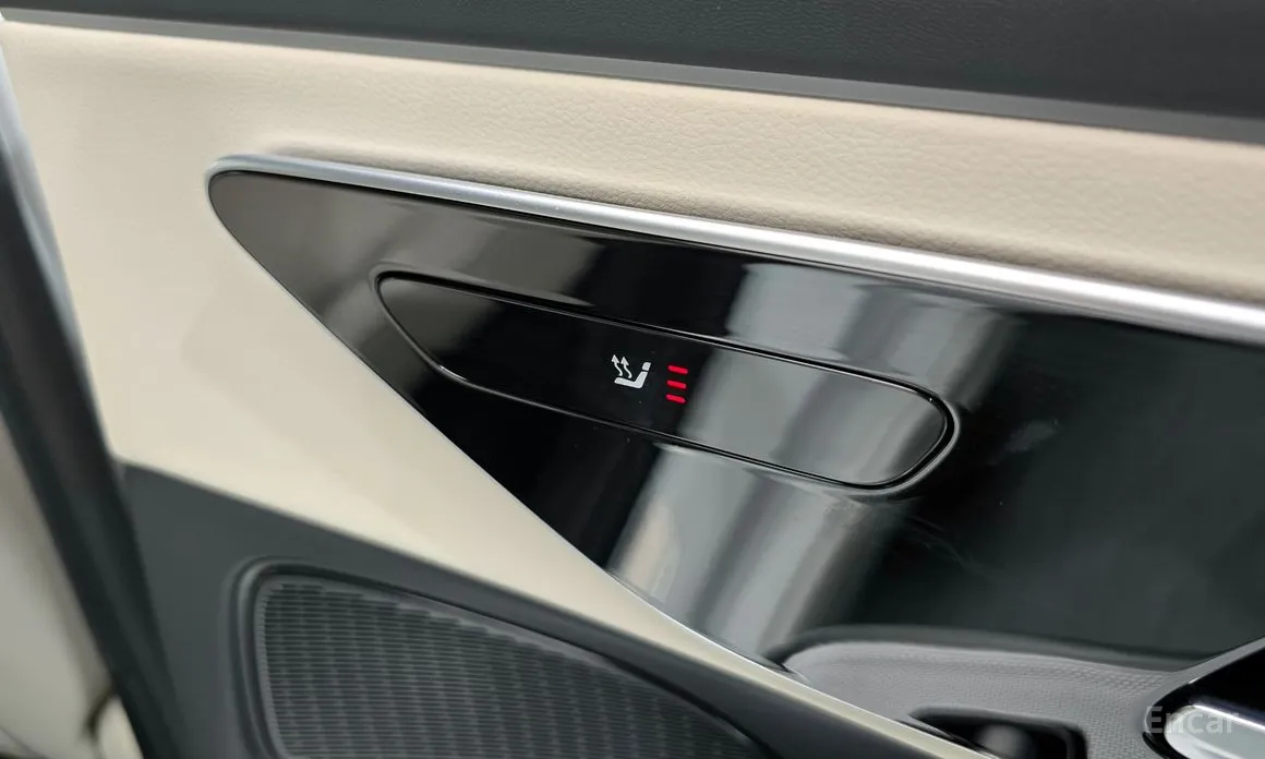 Mercedes-Benz E-Class 2024 E200 Avantgarde Limited