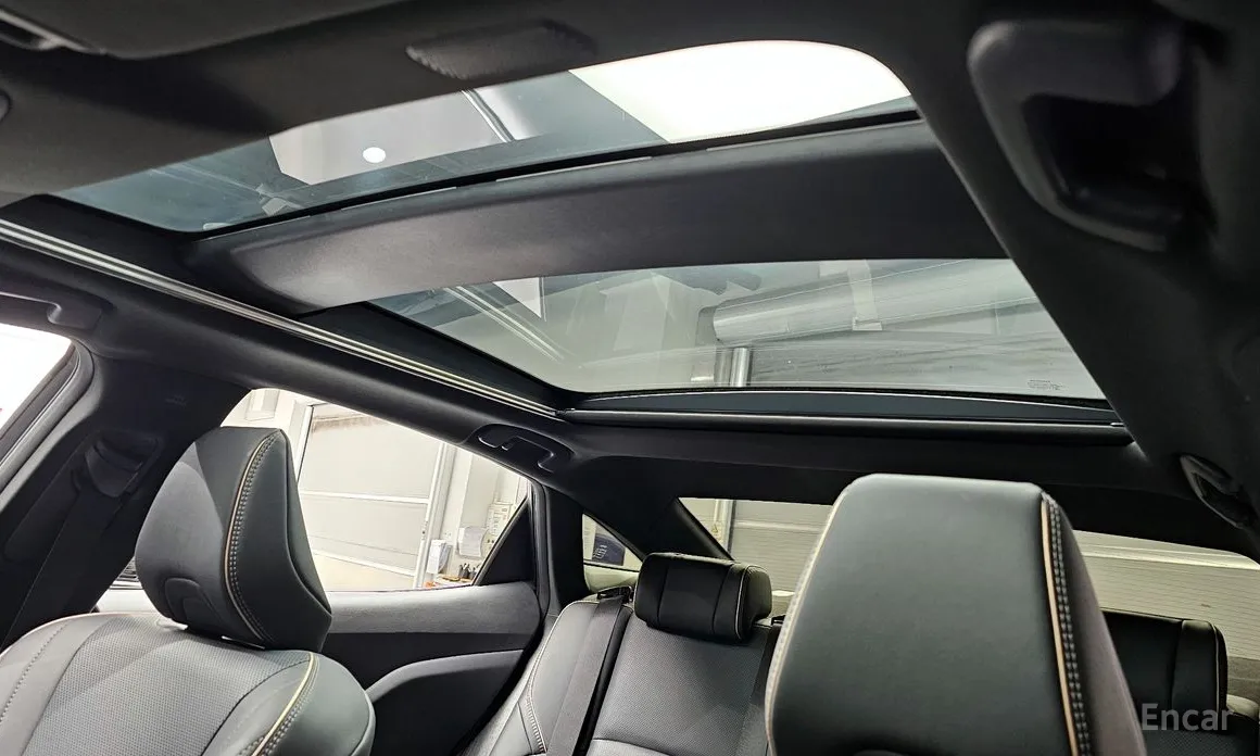 Toyota Crown 2023 2.5 4WD Hybrid