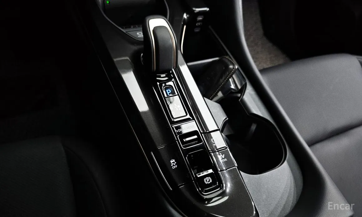 Toyota Crown 2023 2.5 4WD Hybrid