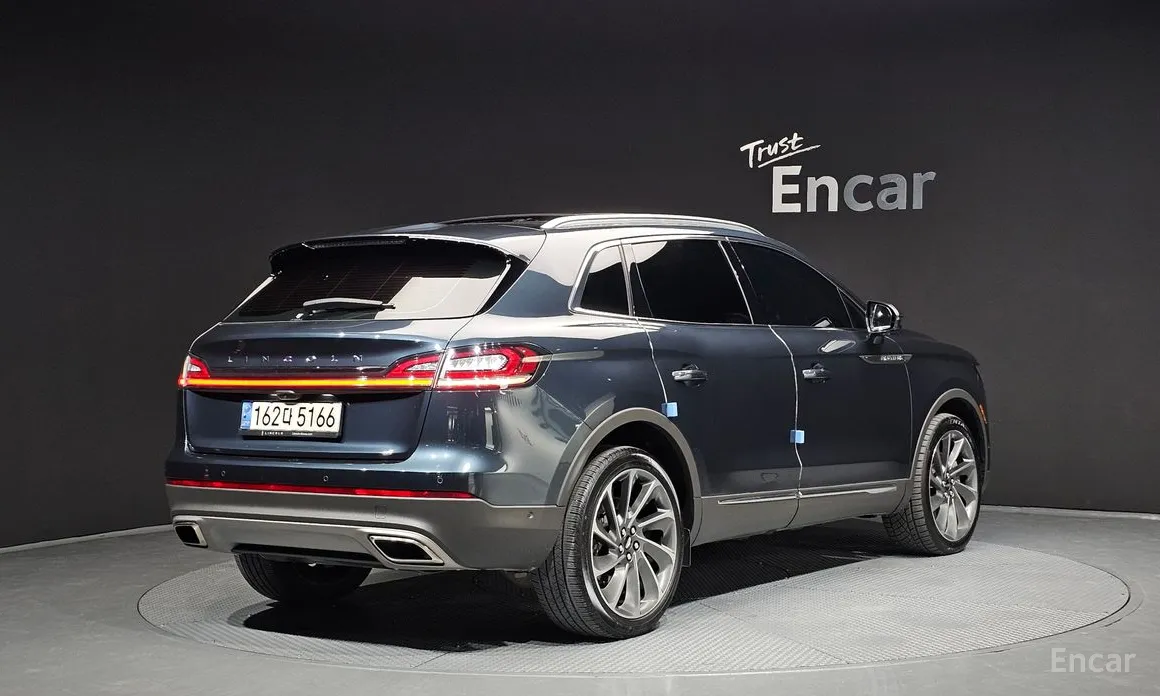 Lincoln Nautilus 2019 2.7 202A AWD